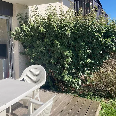 Avec Terrasse Et Jardin Privatif דירה קאבורג